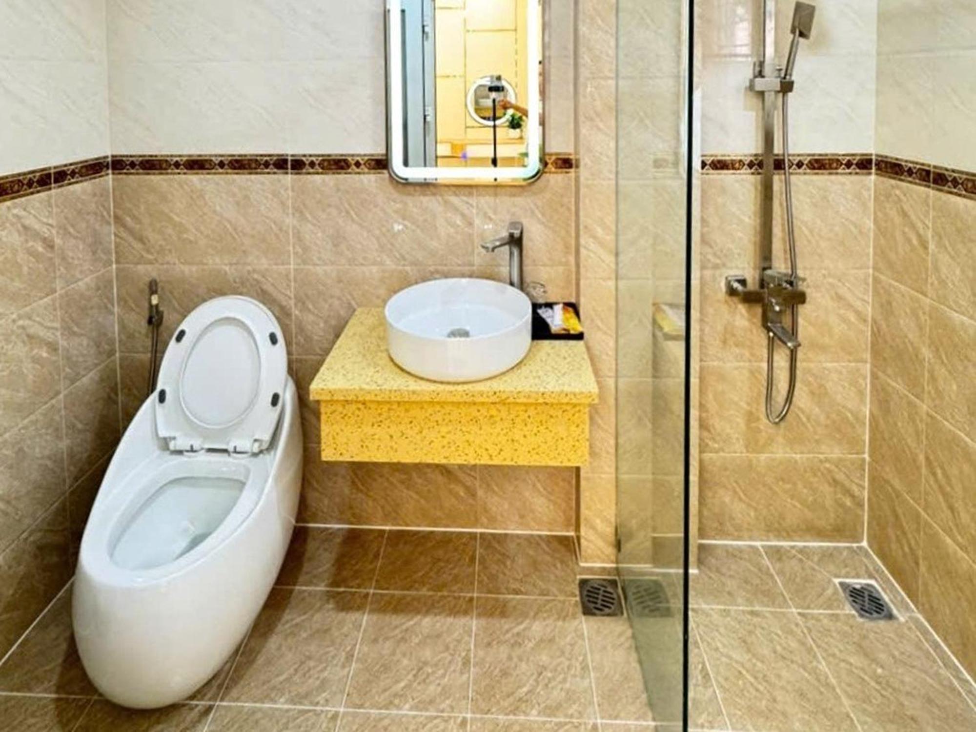 Minh Ngoc Hotel Thành Pho Ho Chí Minh Esterno foto