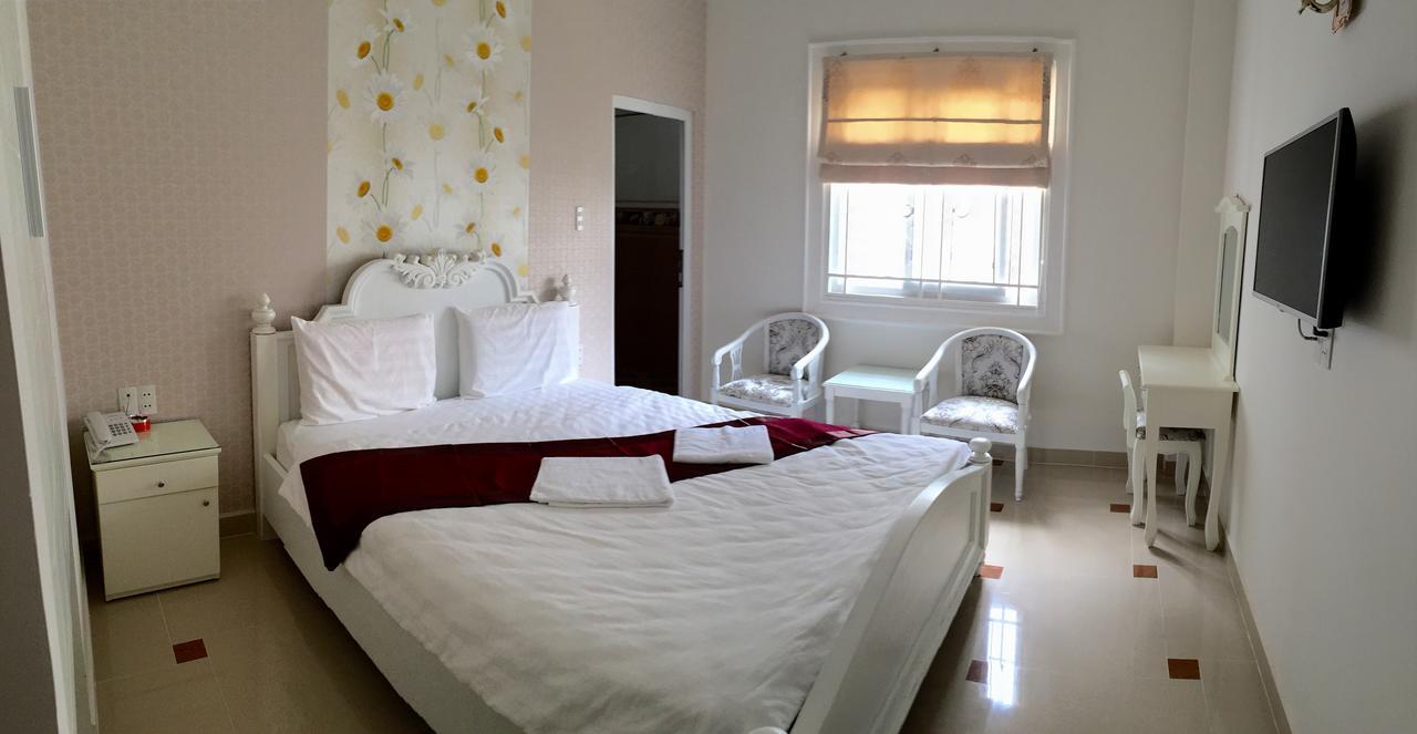 Minh Ngoc Hotel Thành Pho Ho Chí Minh Esterno foto
