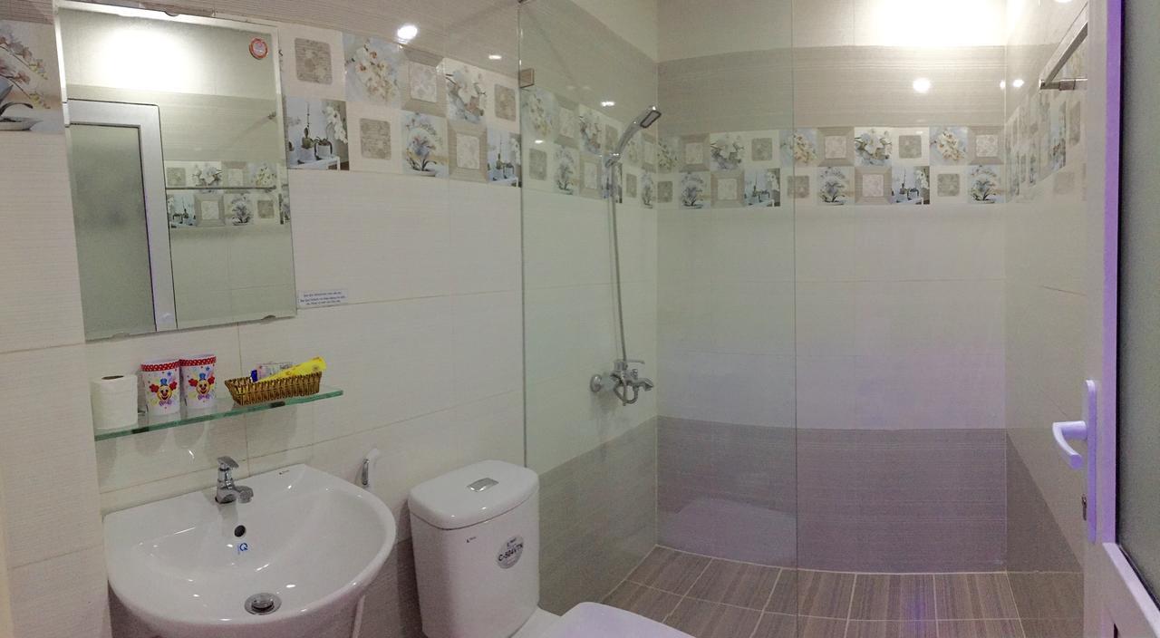 Minh Ngoc Hotel Thành Pho Ho Chí Minh Esterno foto